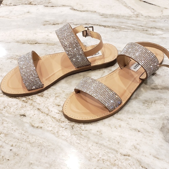 Steve Madden Shoes - Final sale🔥Steve Madden rhinestone strappy sandal